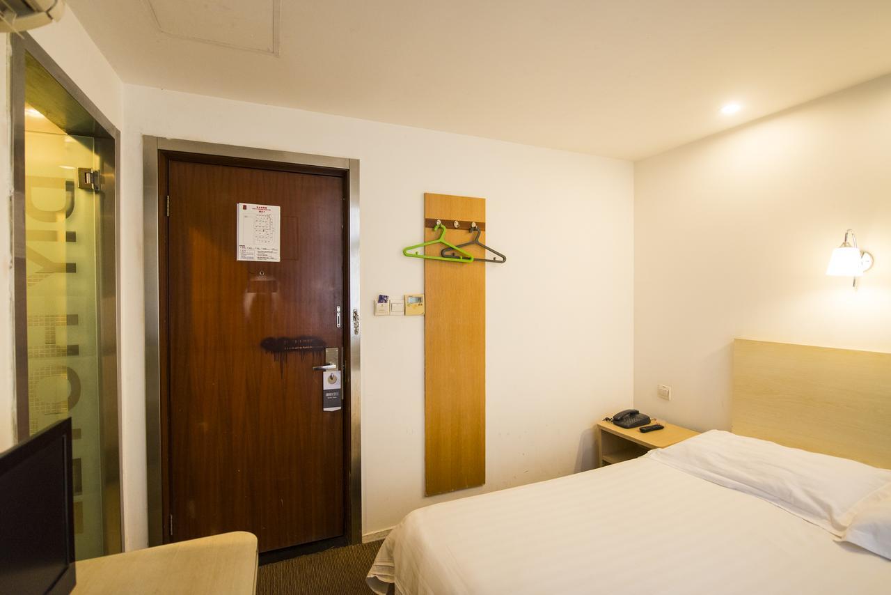 Motel Shenzhen Longgang Longcheng Square Metro Station Екстериор снимка