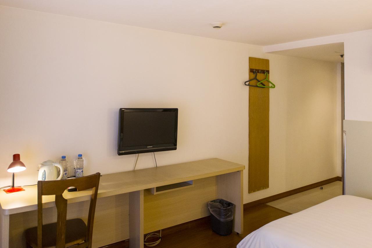 Motel Shenzhen Longgang Longcheng Square Metro Station Екстериор снимка