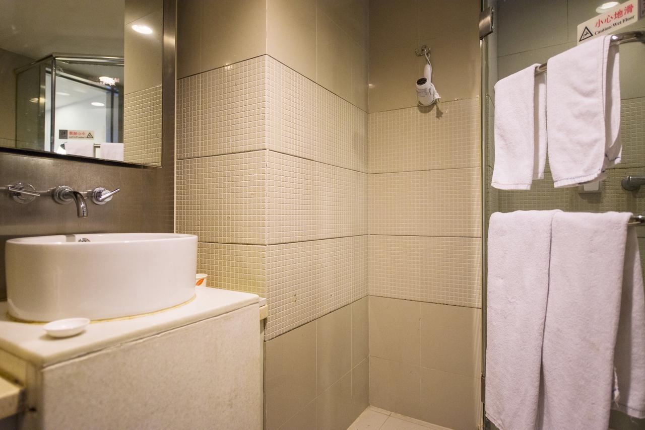 Motel Shenzhen Longgang Longcheng Square Metro Station Екстериор снимка